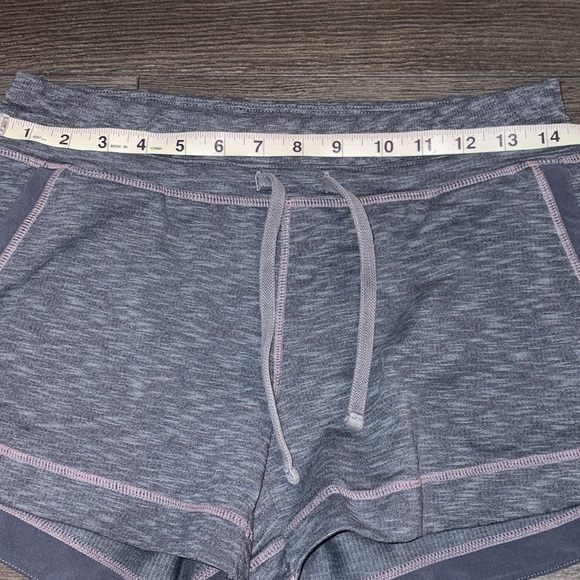 Athleta 2/$30 Knit Drawstring Shorts Size XS Heather Grey / Dark Heather Grey - Picture 11 of 13